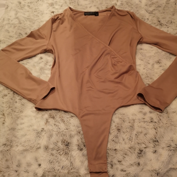 Basik Women's Body Suit - Picture 7 of 17